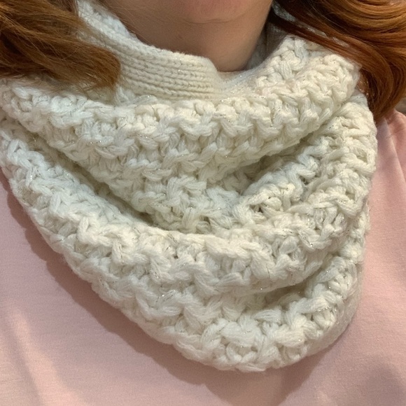 LOFT Accessories - LOFT Creamy White Knit Infinity Scarf with Metallic Gold Shimmer